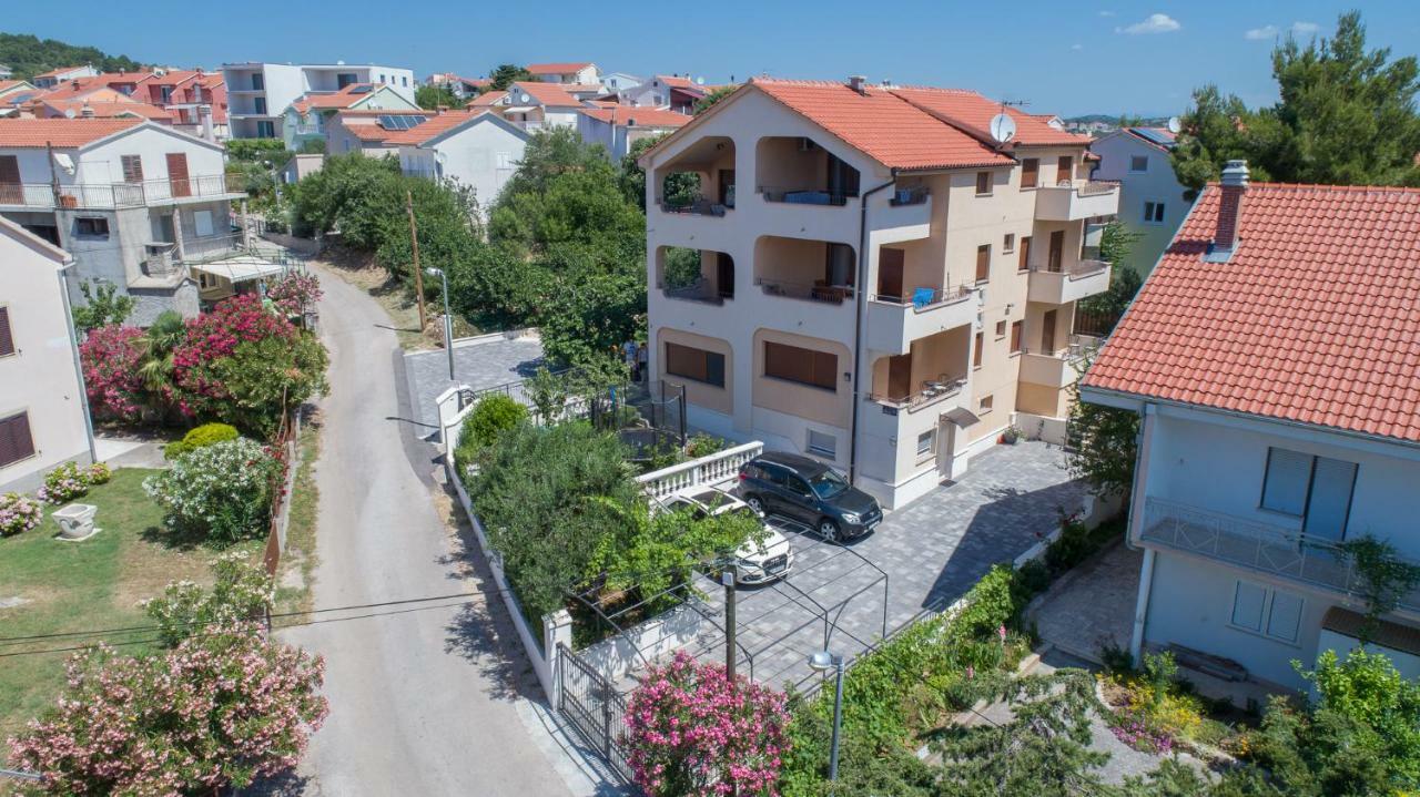 Iva Apartmani Vodice Exterior photo