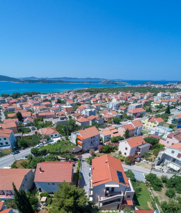 Iva Apartmani Vodice Exterior photo