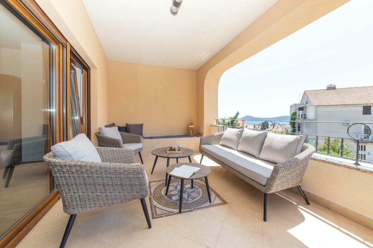 Iva Apartmani Vodice Exterior photo